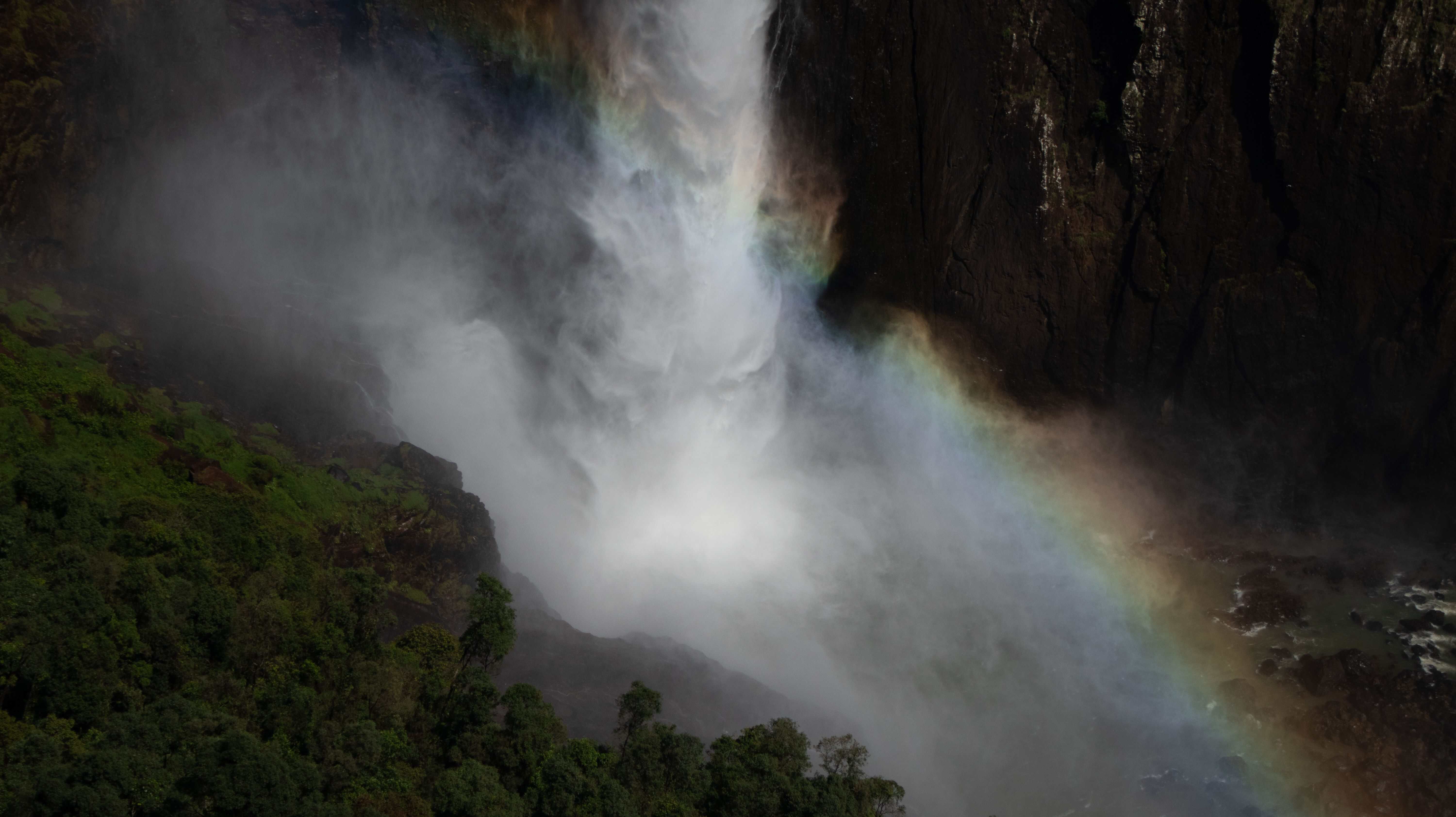 Victoria Falls Travel Guide